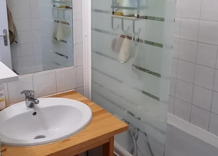 Maisonnette Sous Les Chenes Gard 30 * Sauve